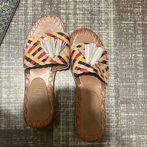 Woven flats, perfect for the summer!